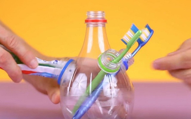 7 cách tái sử dụng những chai nhựa trở nên cực hữu ích trong nhà - bạn không thể bỏ qua